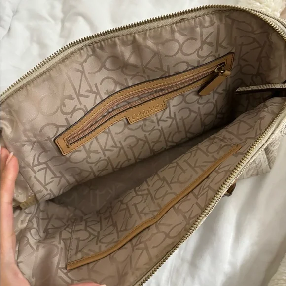 Calvin Klein shoulder bag - Picture 3 of 3